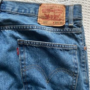 34x36 tall Highwaisted Levi 550 denim jeans